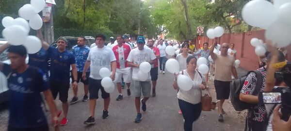 Caso Arrayanes: Marcharon para exigir justicia para Rolo - Nacionales - ABC Color