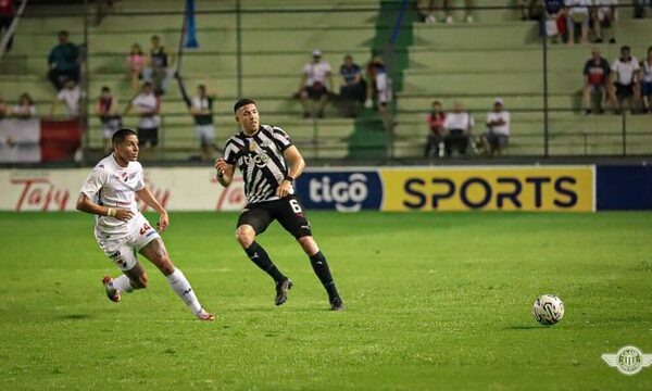 Libertad sigue firme en el Torneo Clausura