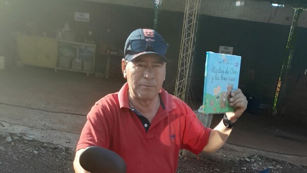 Condorito, canillita con casi medio siglo de trabajo con ÚH