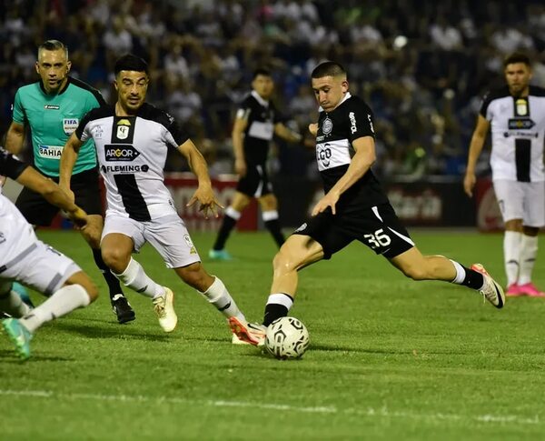Francisco Arce: “Faltó arriesgar, fuimos muy sencillos” - Fútbol - ABC Color