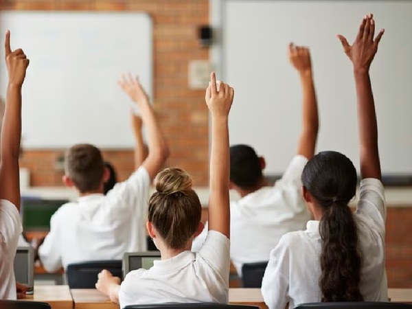 Ministerio de Educación recomienda no usar uniforme de gala en días calurosos - La Tribuna