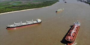 Exportadores argentinos piden diálogo sobre tarifas en la hidrovía Paraguay-Paraná