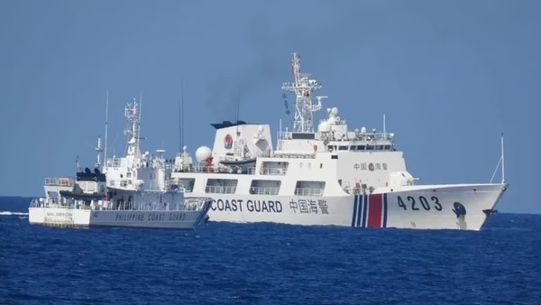 Filipinas denunció que el régimen de Xi Jinping instaló una barrera flotante en una zona en disputa del mar de China Meridional - ADN Digital
