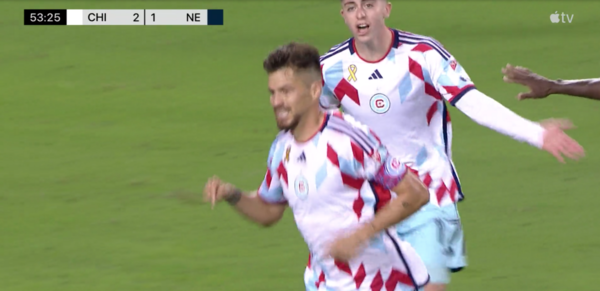 Versus / Gastón Giménez vuelve a marcar en un partido oficial después de dos años