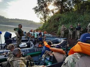 Agentes Especiales de la SENAD se capacitan en operaciones fluviales en un curso internacional en Foz de Yguazú