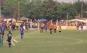 Jeýma partido de fútbol opa en un feroz sarambi: se jugaba el clásico y se descontroló