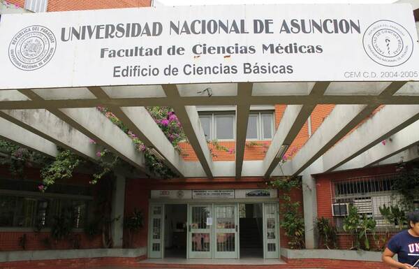 UNA: La primera universidad del Paraguay celebra 134 años •