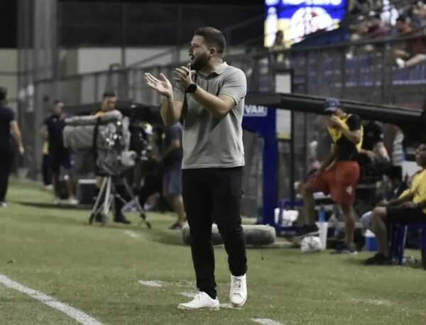 Galeano continuó la línea del cuerpo técnico anterior - Fútbol - ABC Color