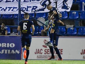 Sportivo Ameliano vs. Sportivo Trinidense: El ‘Triki’ golea en Villa Elisa - Sportivo Trinidense - ABC Color