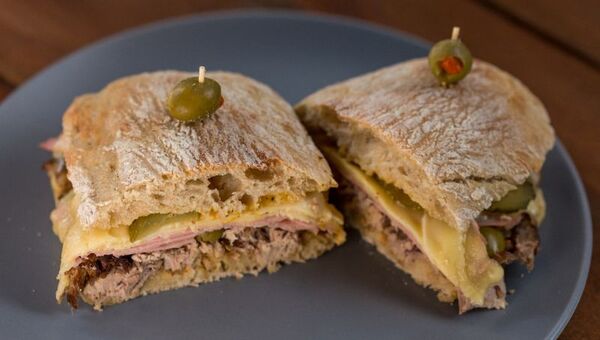 DiRoma invita a un viaje a Italia con auténticos paninis y cafés italianos (en Luque)