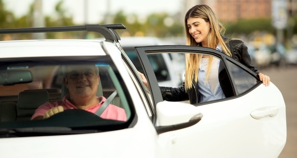 UBER reafirma su compromiso con la seguridad de los socios conductores
