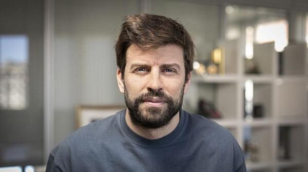 Piqué reacciona al lanzamiento de 'El Jefe' de Shakira creando su propio canal de difusión