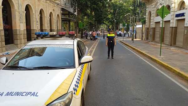 Diario HOY | Enojados por denuncias de coimas y otros hechos, agentes de tránsito harán brazos caídos
