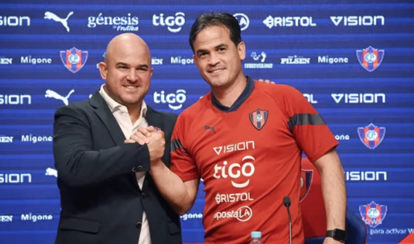 Versus / Zapag, contundente: “Jubero no vino para ser técnico de Cerro Porteño”