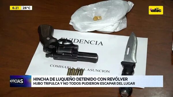 Video: Hincha de Luqueño detenido con revólver - ABC Noticias - ABC Color