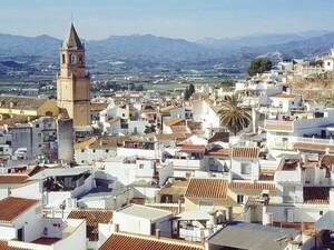 Málaga: Detienen a un sacerdote por supuestamente agredir sexualmente a cuatro mujeres - Unicanal