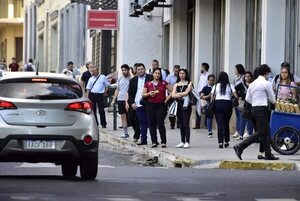 Ante quejas de pasajeros, Cetrapam se justifica con burlas - Nacionales - ABC Color