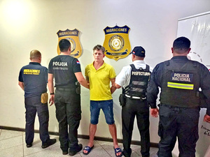 Atrapan y expulsan del país a miembro del PCC con orden de captura en Brasil - La Clave