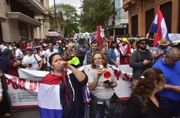 UNA exige nivelación salarial: ¿Será posible sin exceder el PGN 2024?