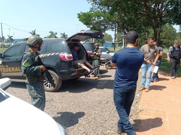 Video: expulsan a narco brasileño detenido en Pedro Juan Caballero - Policiales - ABC Color