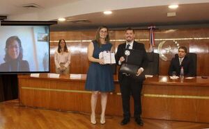 Ceremonia de Premiación del Concurso de Monografía Prof. Dra. Gladys Bareiro de Módica