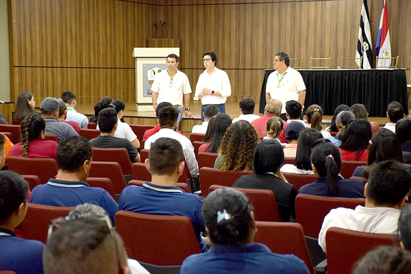 Intendente de Santa Rita presenta a sus colaboradores - La Clave