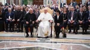 El Papa a universidades latinoamericanas: Cultura de usar y tirar perjudica a todos - Portal Digital Cáritas Universidad Católica