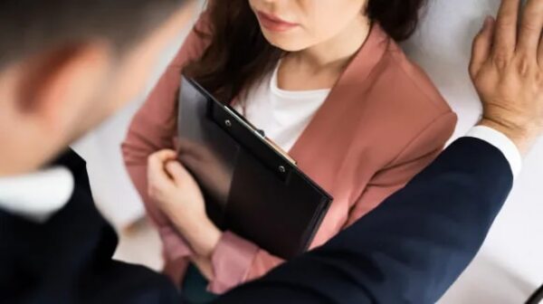 Funcionaria judicial formaliza denuncia de acoso sexual contra un agente fiscal - Nacionales - ABC Color