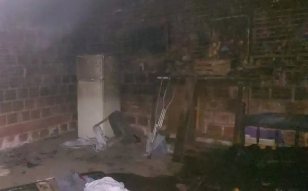 Crueldad: Incendian vivienda con una persona con discapacidad adentro - Noticiero Paraguay
