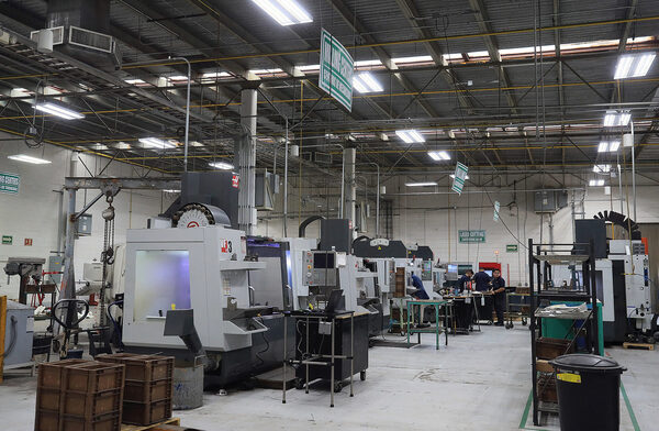 Los empresarios de Japón apuestan por la industria manufacturera en México - MarketData