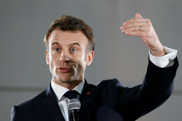 Macron y Meloni buscan soluciones comunes a la inmigración tras el pedido de Francisco a Europa - ADN Digital