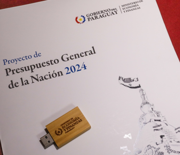 El PGN 2024 estima que economía crecerá 3,8% y la inflación será de 4%