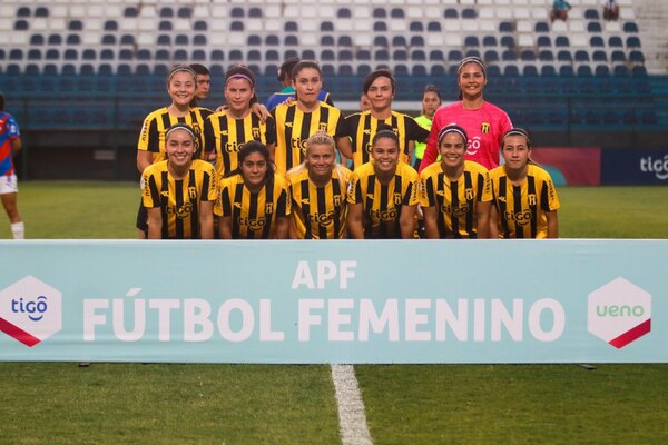 Versus / Fútbol femenino: Guaraní perderá puntos por la regla Sub-18