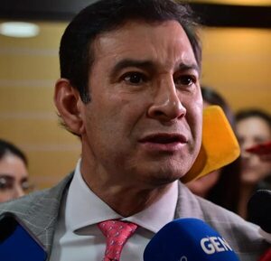 “Beto” Ovelar dice que su visita a Rusia no refleja cambio de postura paraguaya sobre Ucrania - Política - ABC Color