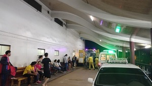 Familiares de enfermos se arriesgan con conexiones directas en el hospital - La Clave