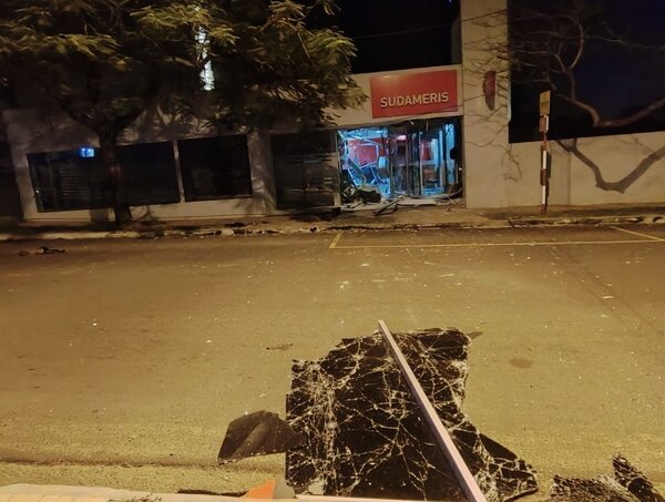Delincuentes estarían buscando al azar cajeros sin entintado · Radio Monumental 1080 AM