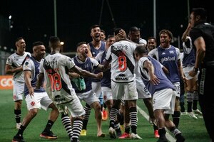 Versus / Con Sebas Ferreira en cancha, Vasco gana y sale de la zona de descenso