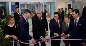 Universitaria inauguró su moderno edificio corporativo
