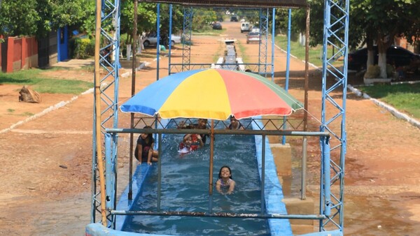 Habilitan balneario La Calle ante ola de calor