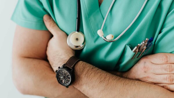 Preparación de estudiantes de medicina pasó a ser "un problema de salud Pública" - Portal Digital Cáritas Universidad Católica