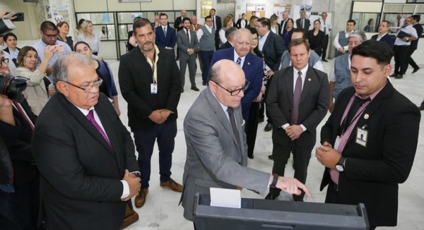 Lanzan campaña de divulgación del voto electrónico para elecciones de abogados