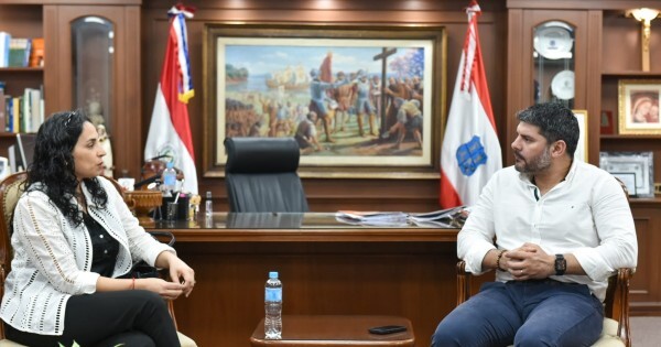 Nenecho promete ampliar el alcantarillado en Asunción y busca apurar recursos de Obras Públicas