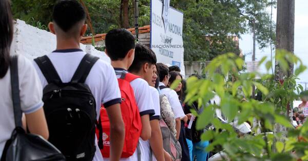 La Nación / Centros educativos que expongan a alumnos a actividades bajo calor extremo serán intervenidos