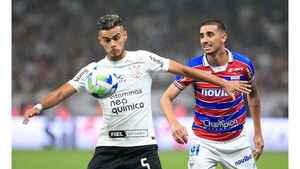 Corinthians busca amenizar floja temporada a expensas de Fortaleza