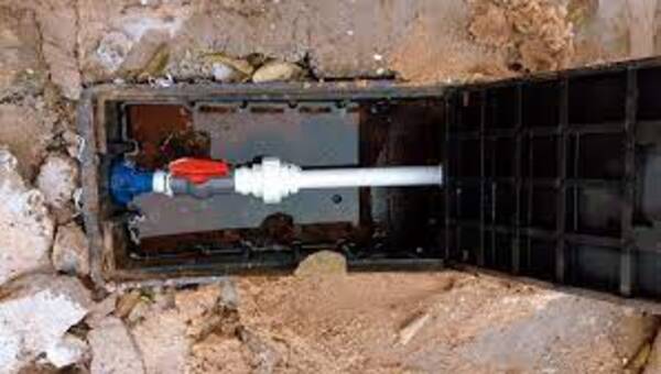 Diario HOY | Robo de agua golpea a Essap: G. 30.000 millones al mes deja de percibir y resiente el servicio