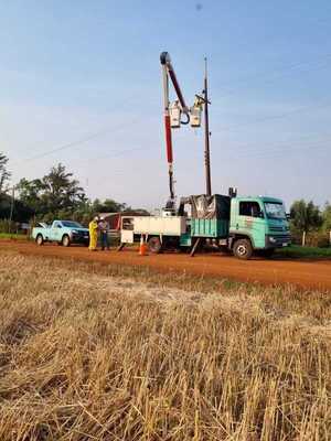 Mejoras en la calidad del servicio eléctrico en varias localidades y zonas industriales de Itapúa