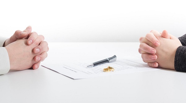 Costo y complicaciones del divorcio en Paraguay