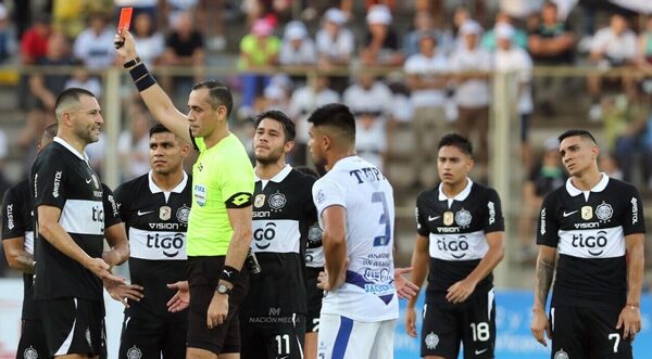 Versus / Juan Gabriel Benítez, el juez del clásico blanco y negro