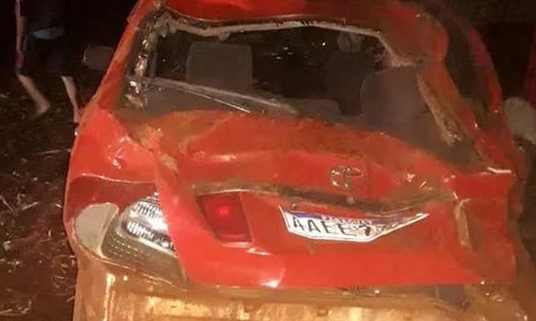 Conductor ebrio vuelca y su acompañante muere en Domingo Martínez de Irala