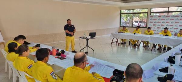 BOMBEROS VOLUNTARIOS REALIZARON CURSO DE ESPECIALIDAD EN MANEJO DEFENSIVO EN CARMEN DEL PARANÁ